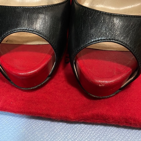 Christian Louboutin Black platform shoe - Picture 8 of 8